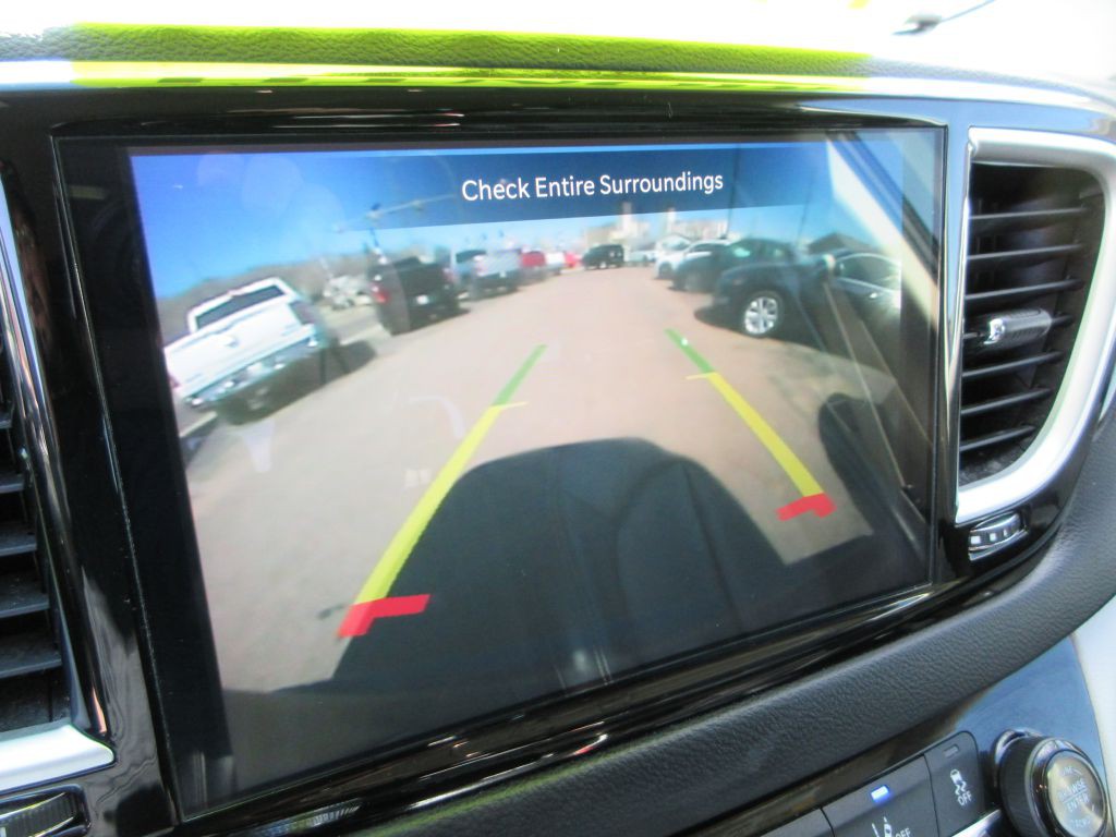 2023 Chrysler Pacifica Image 14