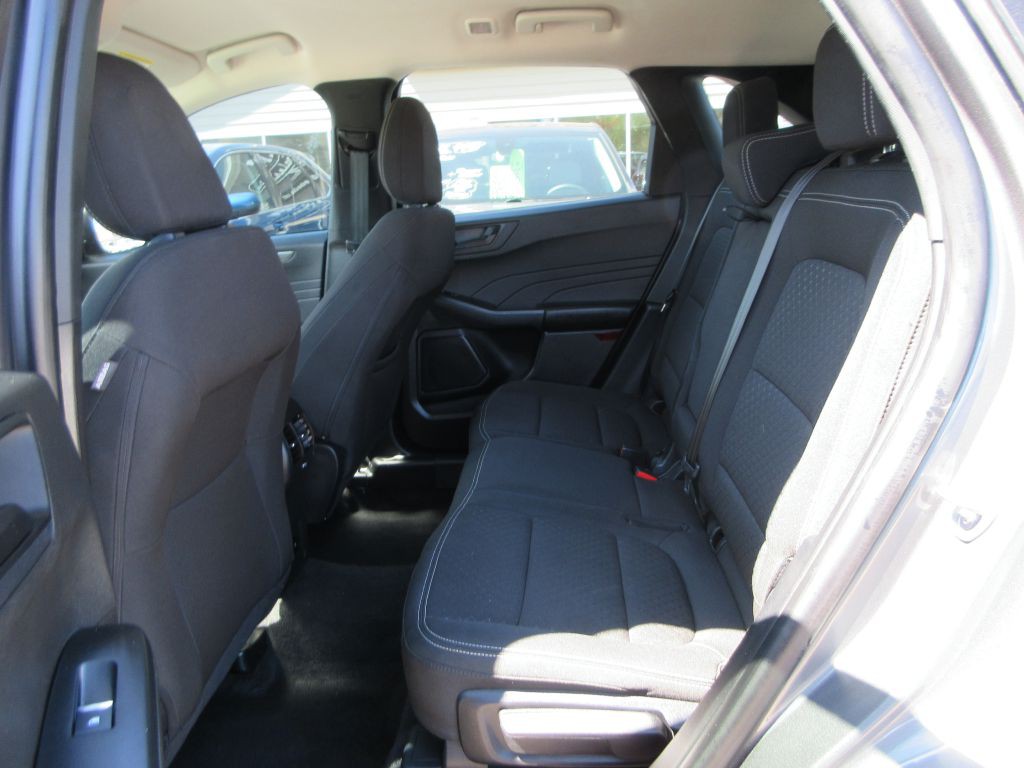 2024 Ford Escape Image 9