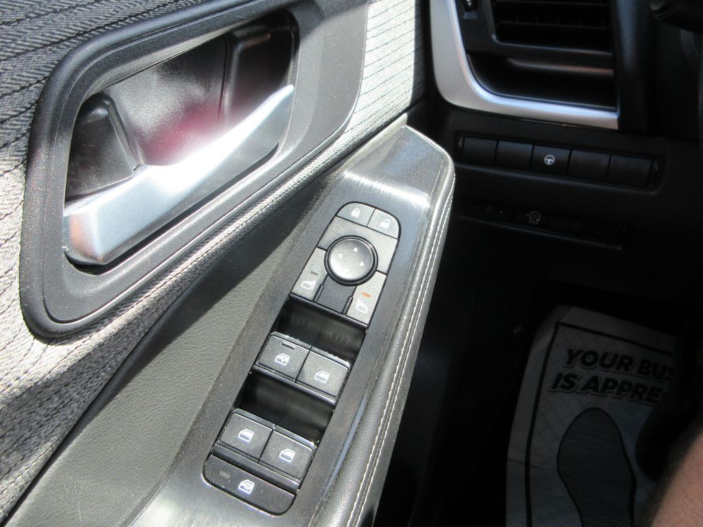 2023 Nissan Rogue Image 21