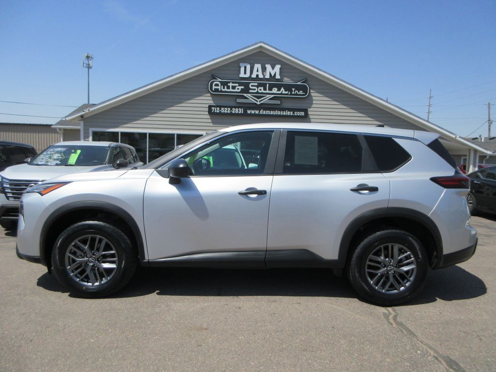 2024 Nissan Rogue Image 2