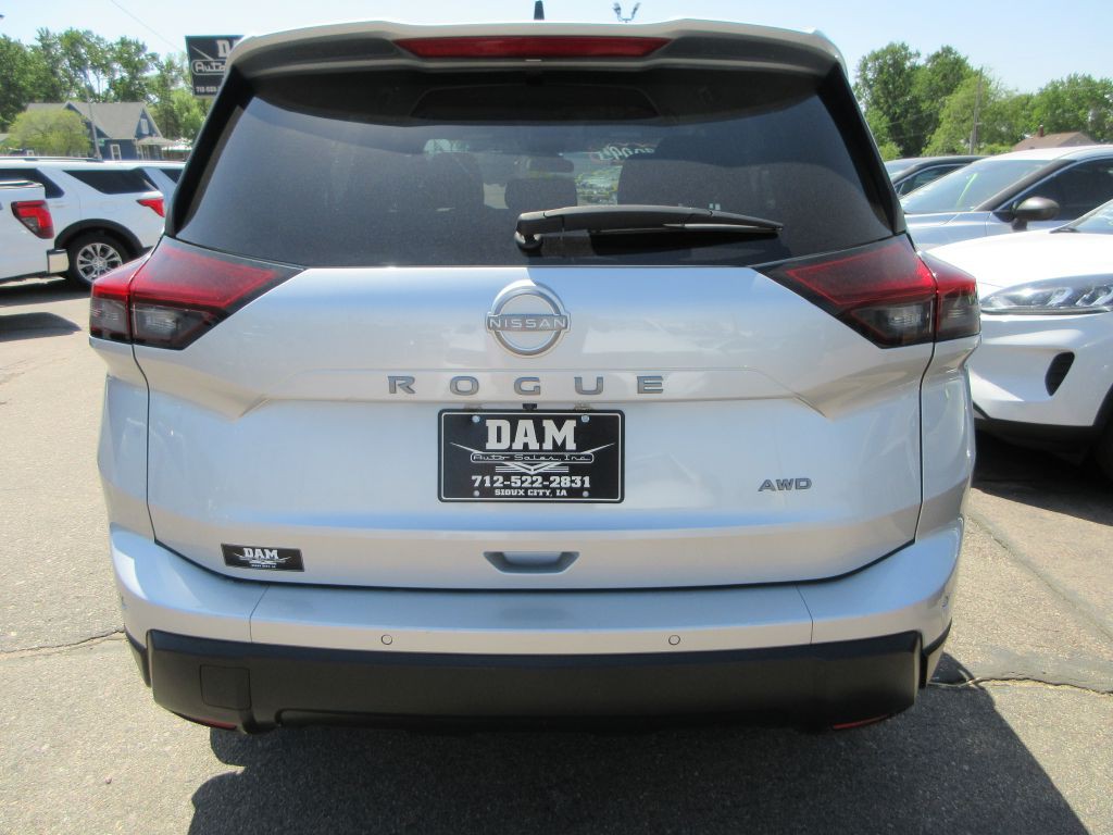 2024 Nissan Rogue Image 4