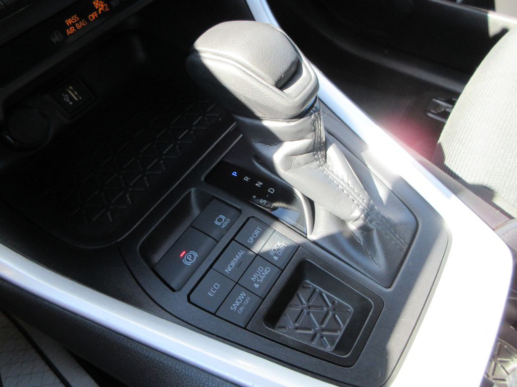 2025 Toyota Rav4 Image 14