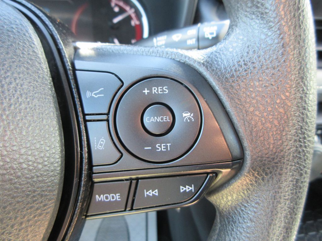 2025 Toyota Rav4 Image 16