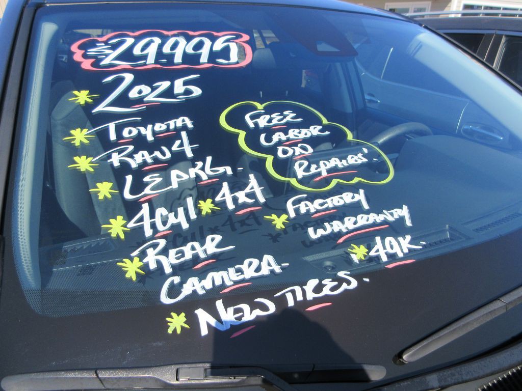 2025 Toyota Rav4 Image 18