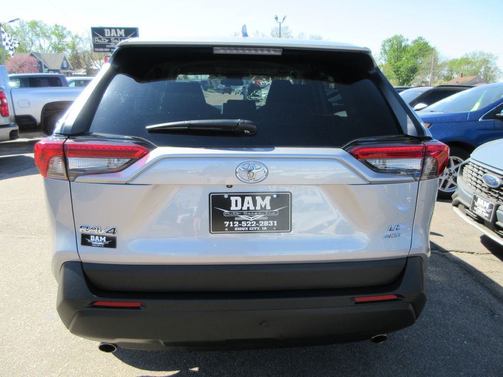 2025 Toyota Rav4 Image 4