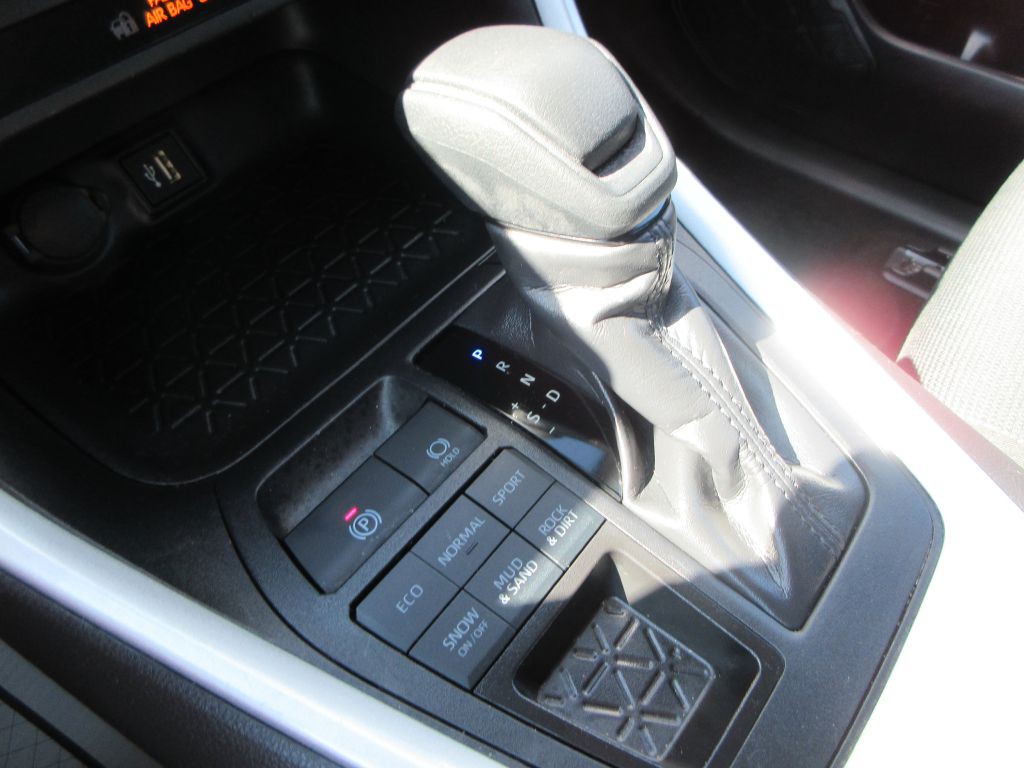 2025 Toyota Rav4 Image 14