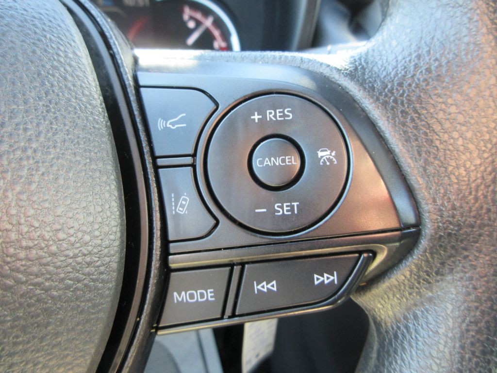 2025 Toyota Rav4 Image 16