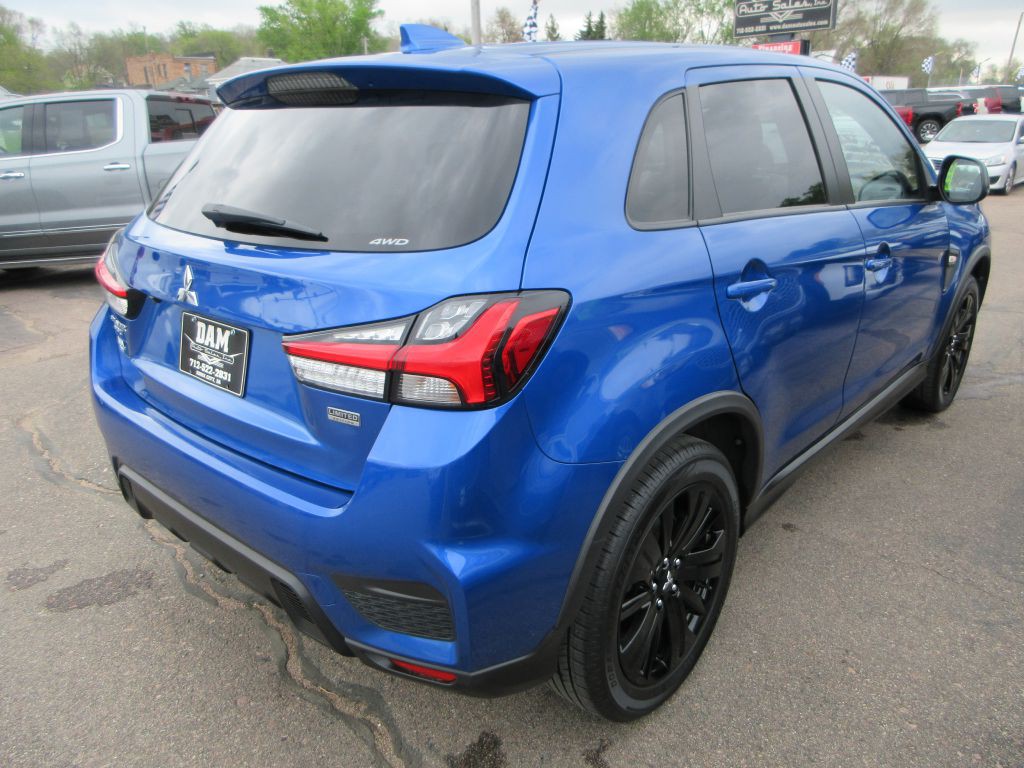 2022 Mitsubishi Outlander Image 5