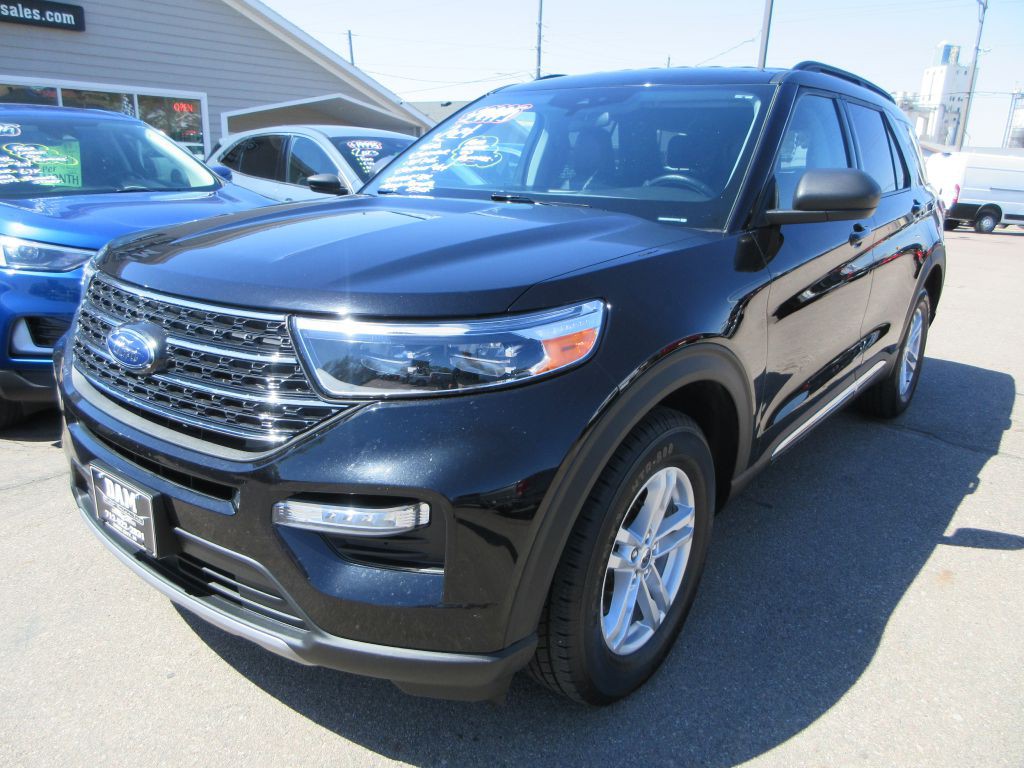 2024 Ford Explorer Image 1