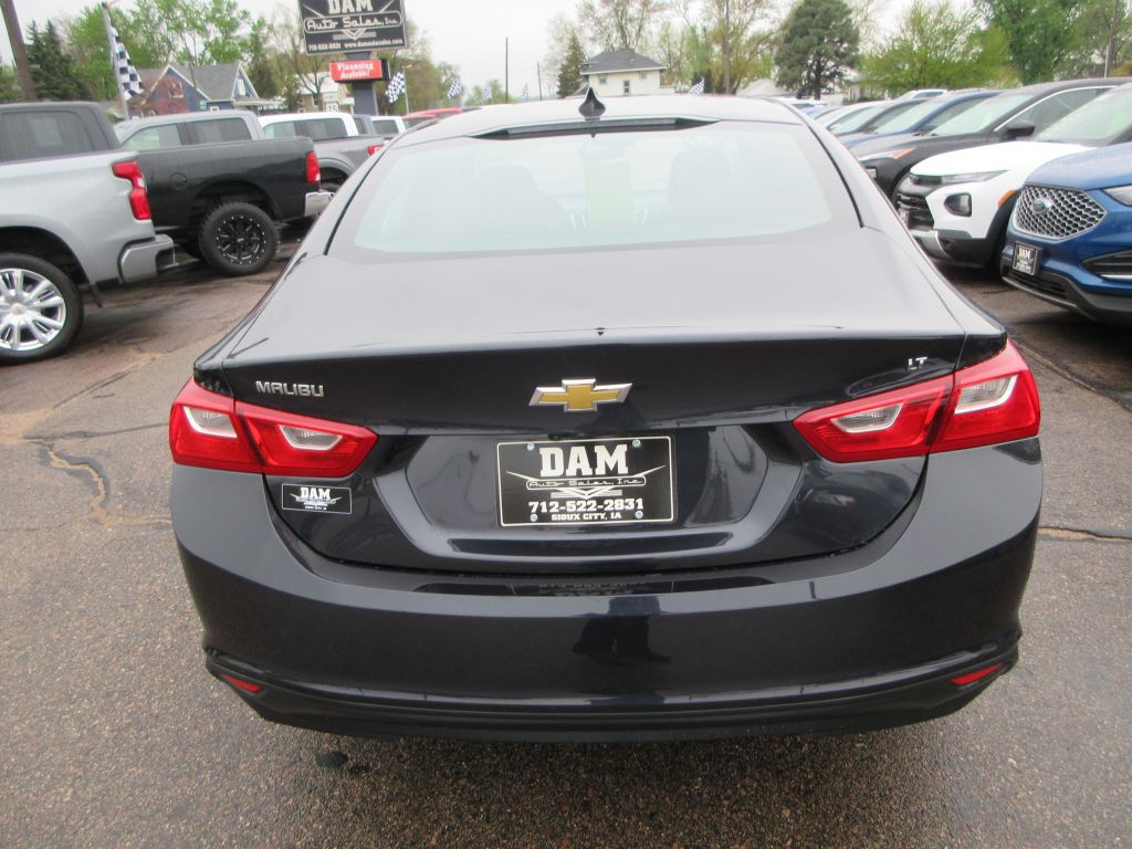 2023 Chevrolet Malibu Image 4