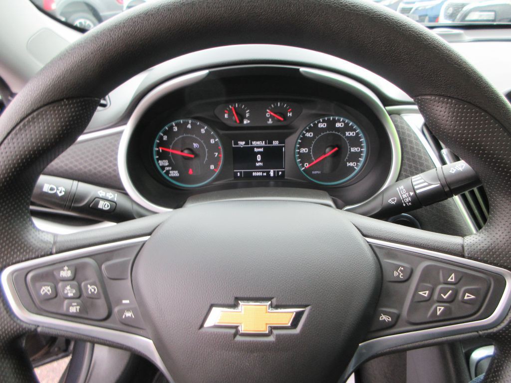 2023 Chevrolet Malibu Image 12