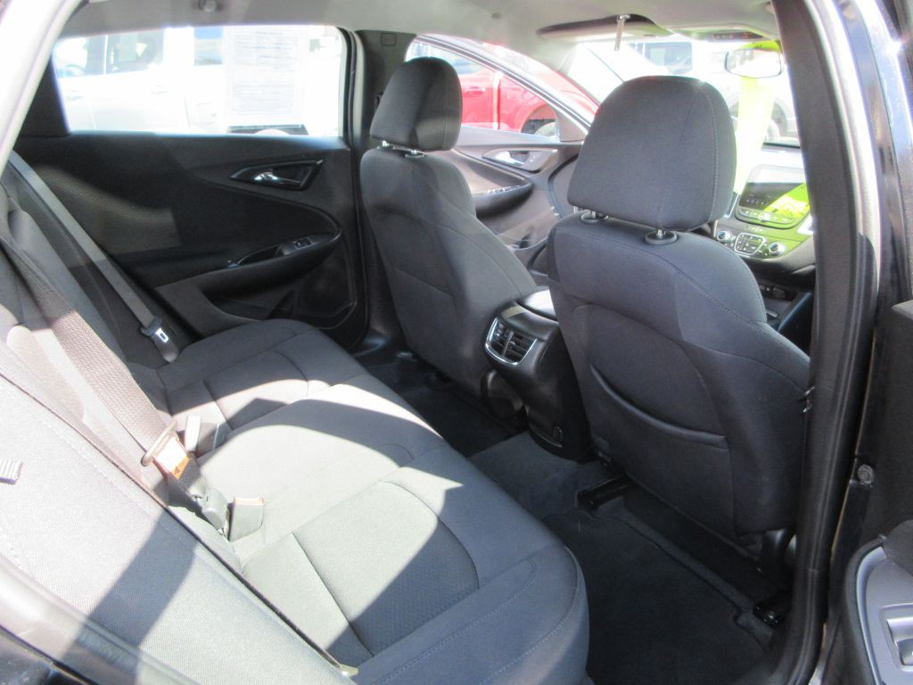 2023 Chevrolet Malibu Image 10