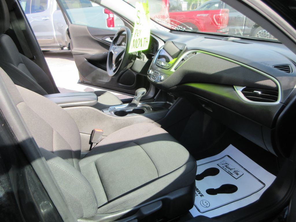 2023 Chevrolet Malibu Image 11