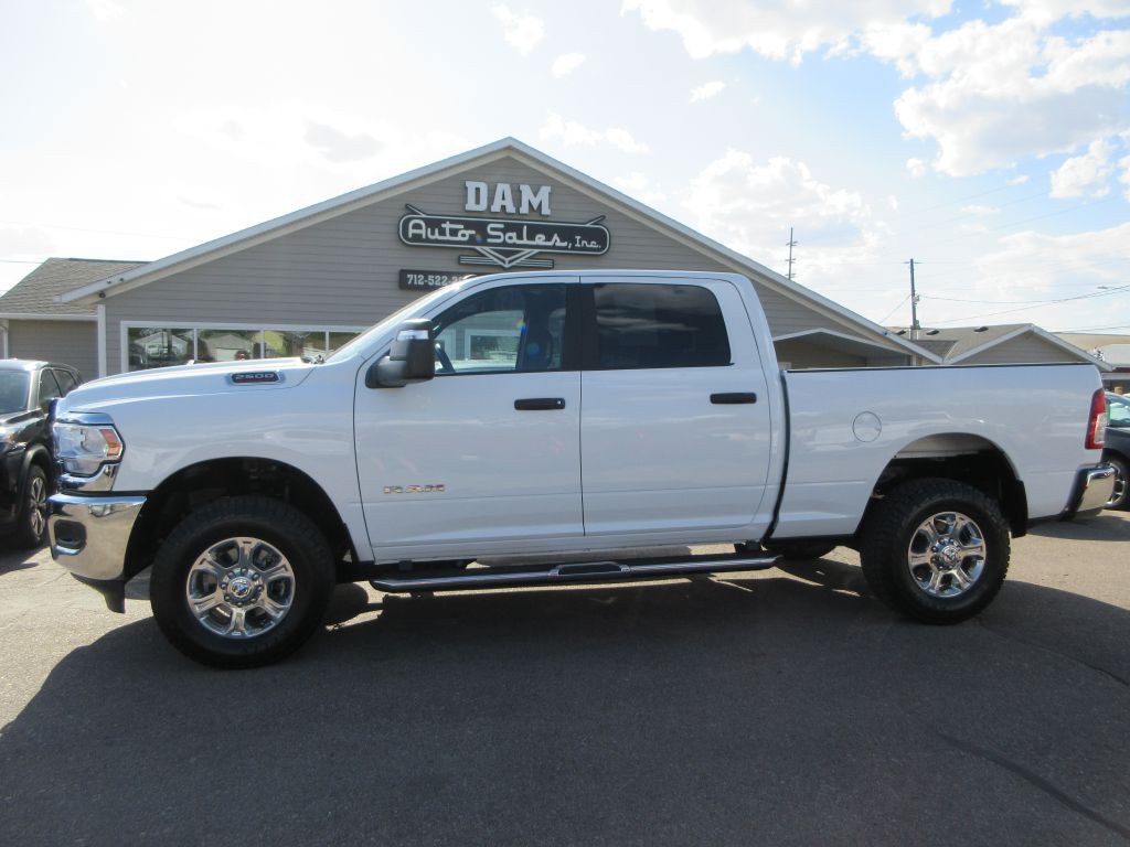 2024 RAM 2500 Image 2