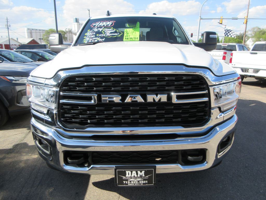 2024 RAM 2500 Image 7