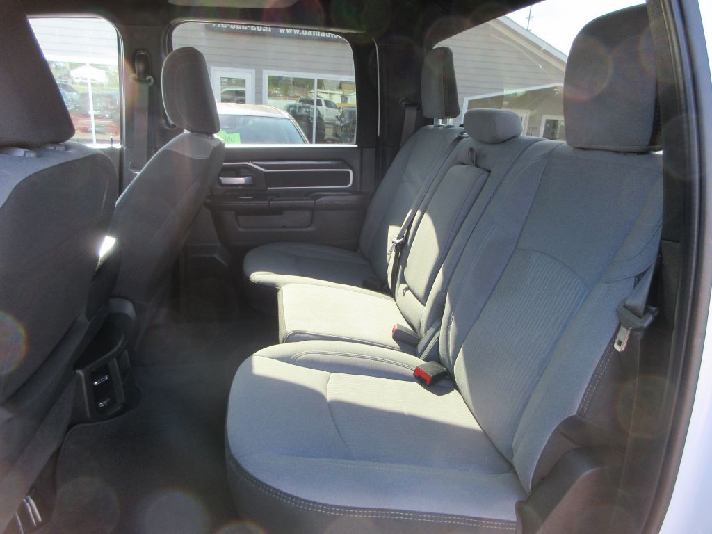2024 RAM 2500 Image 9