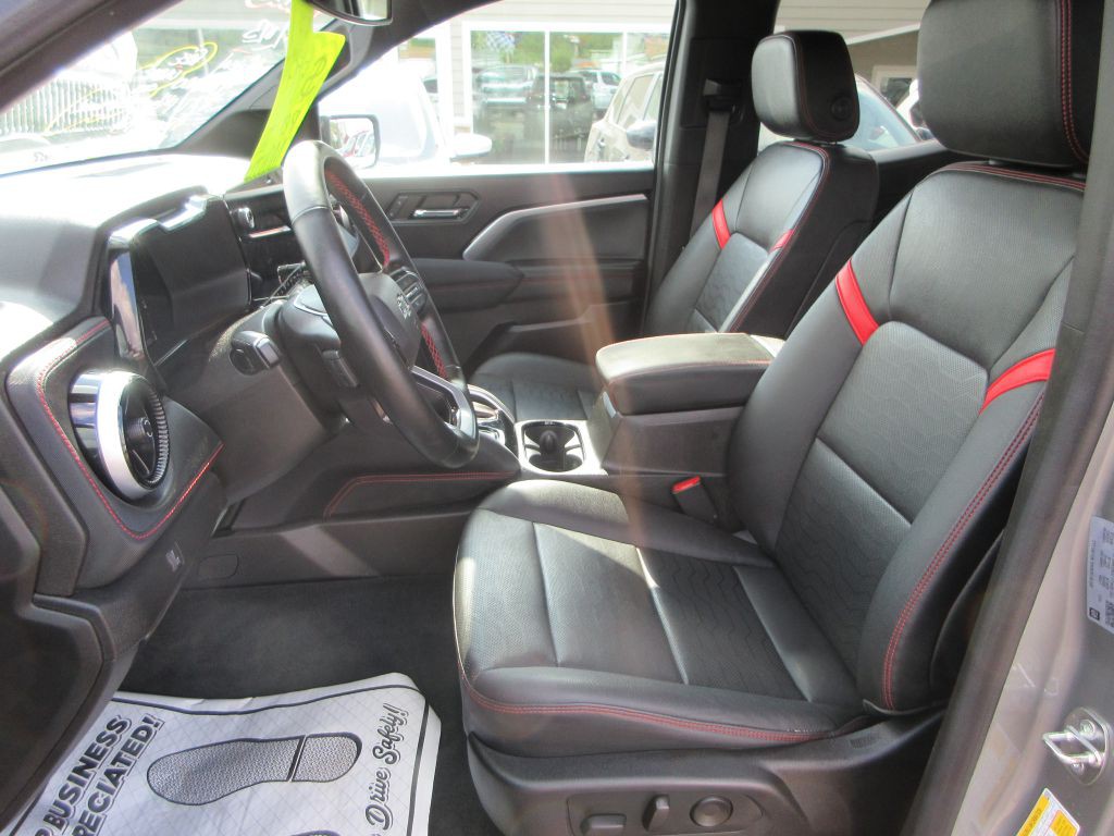 2023 Chevrolet Colorado Image 8