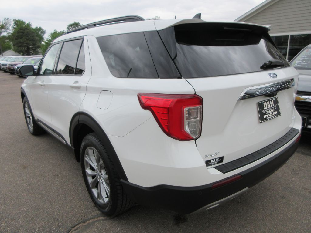 2022 Ford Explorer Image 3