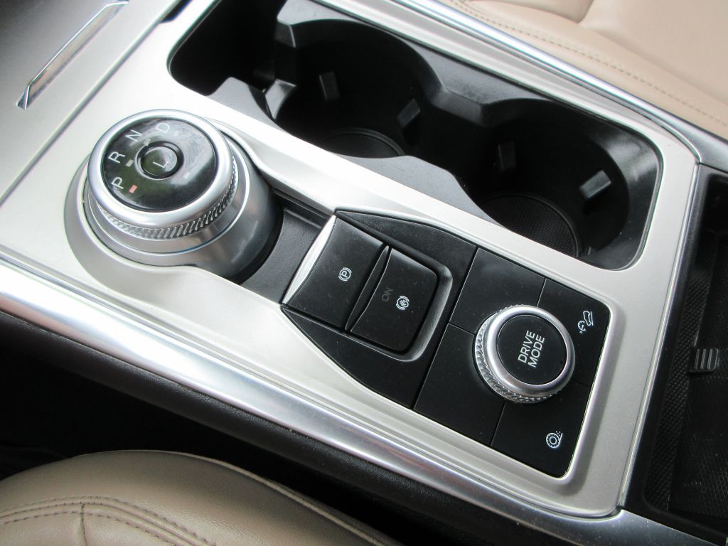 2022 Ford Explorer Image 16