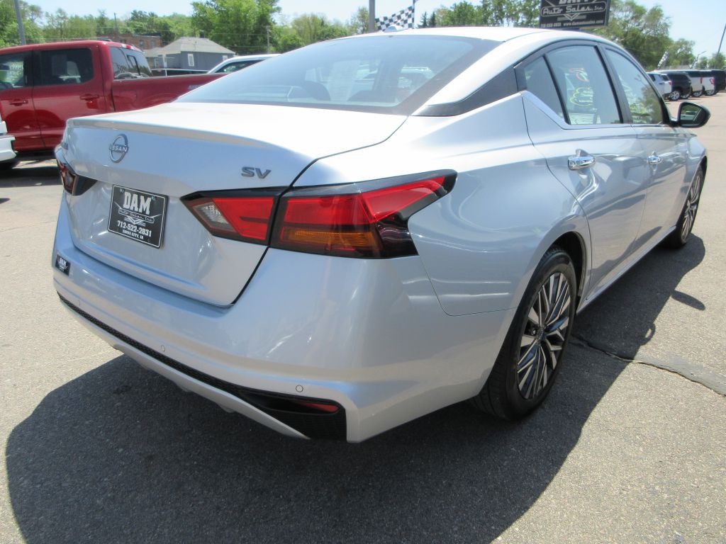 2024 Nissan Altima Image 5