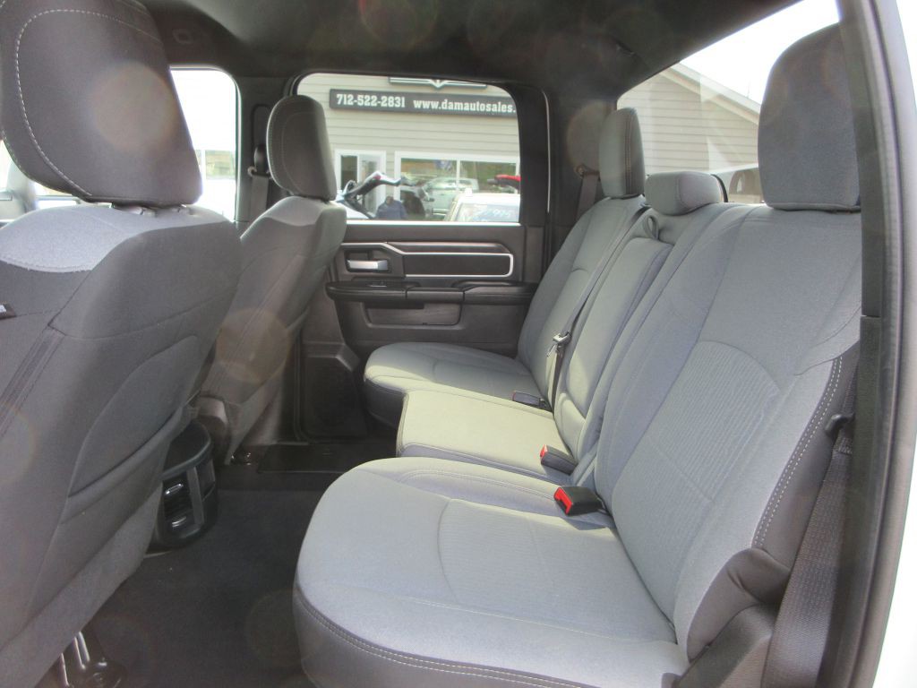 2024 RAM 2500 Image 9