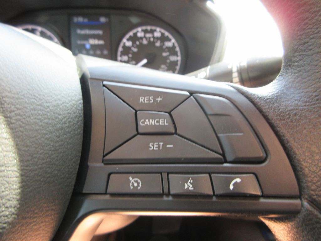 2024 Nissan Altima Image 17
