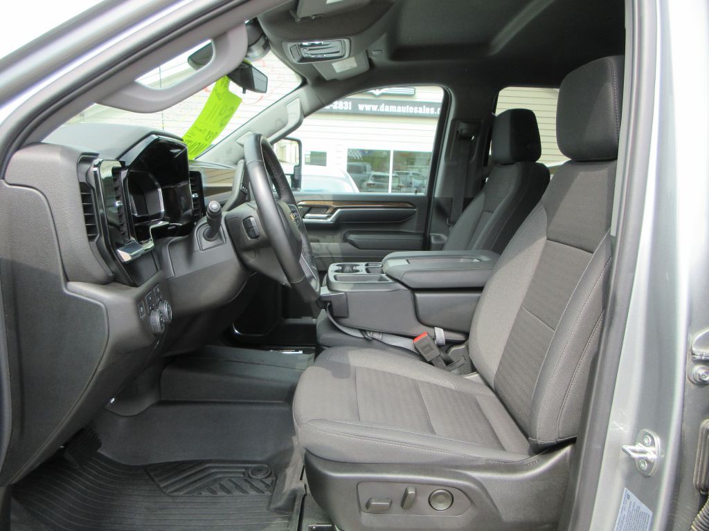 2024 Chevrolet Silverado 1500 Image 8