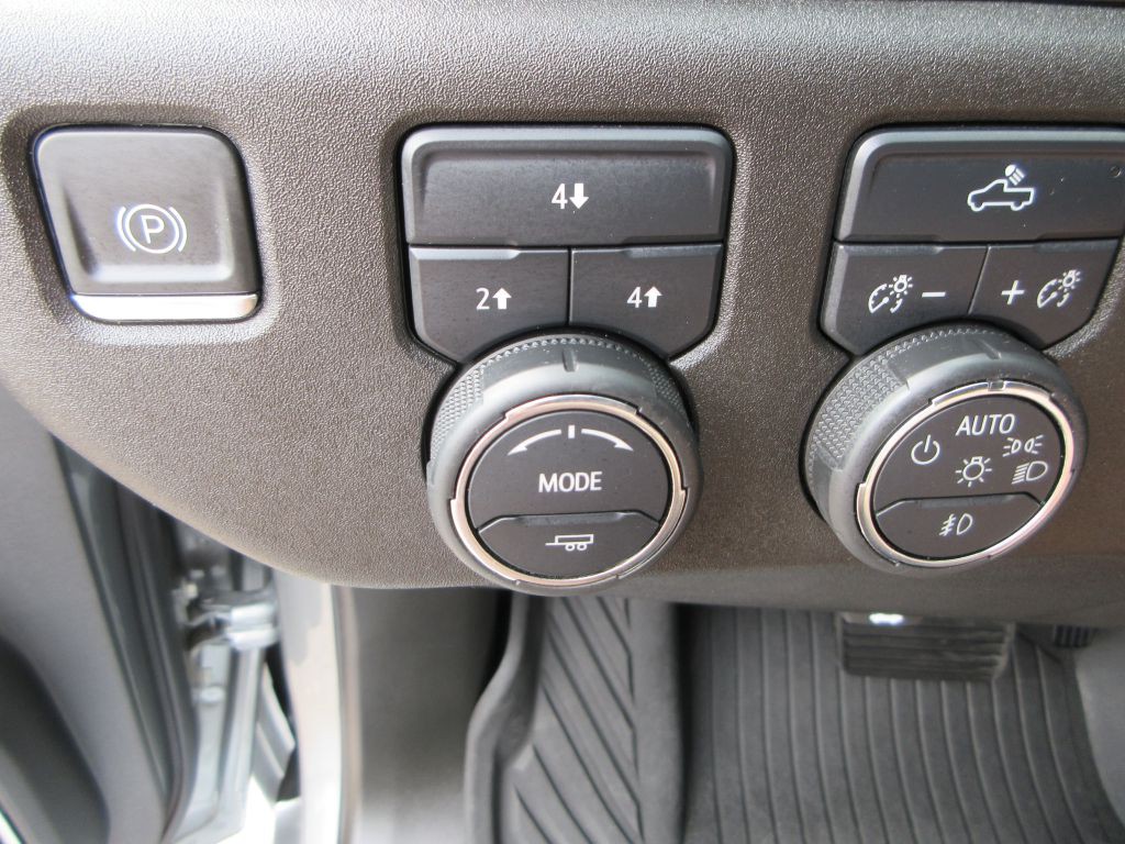 2024 Chevrolet Silverado 1500 Image 17