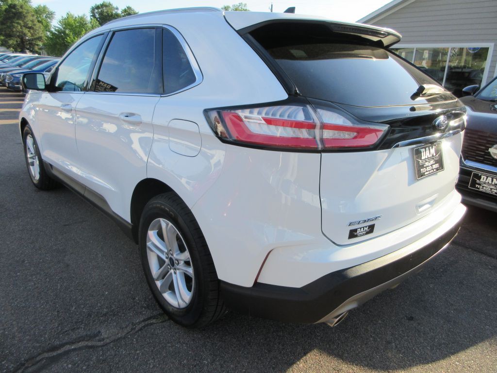 2020 Ford Edge Image 3
