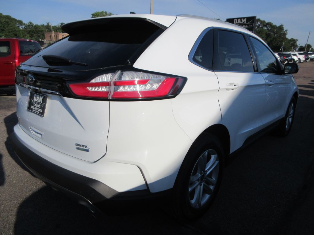 2020 Ford Edge Image 5