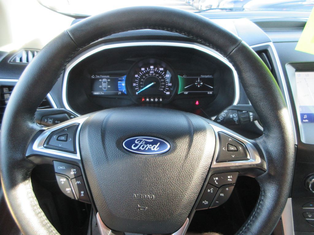 2020 Ford Edge Image 15