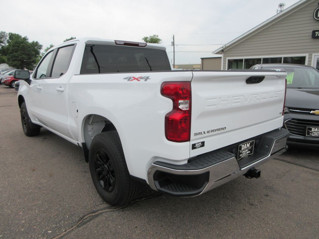 2023 Chevrolet Silverado 1500 Image 3