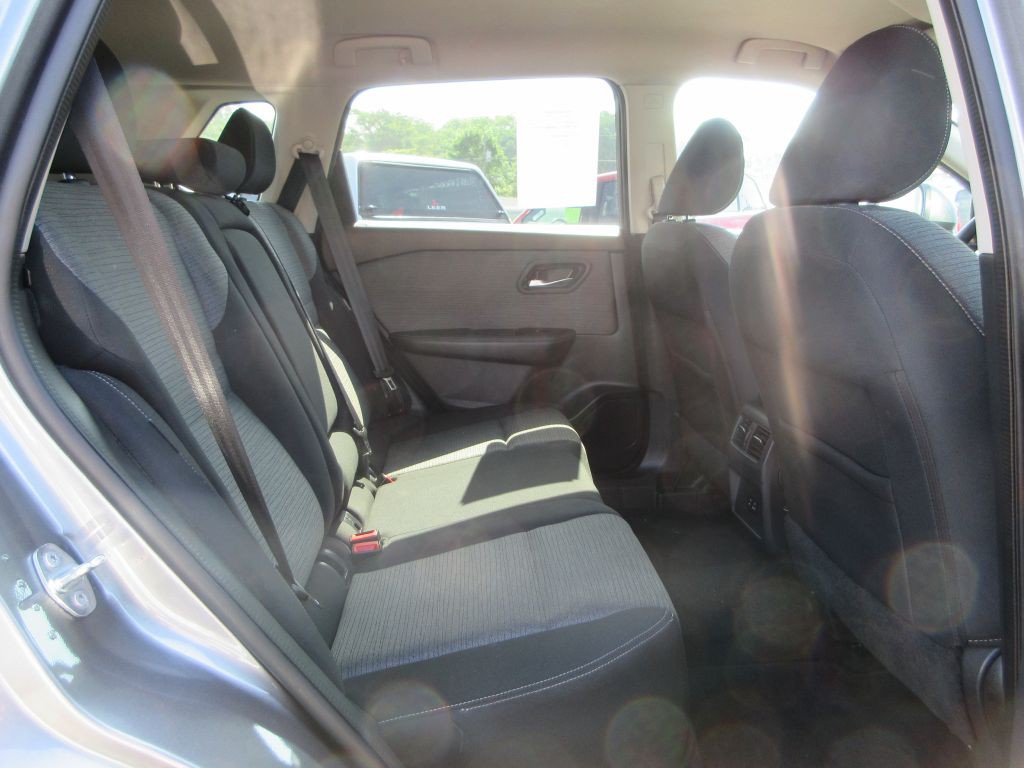 2021 Nissan Rogue Image 11