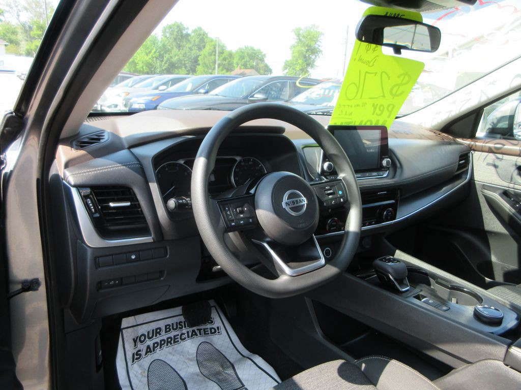 2021 Nissan Rogue Image 13