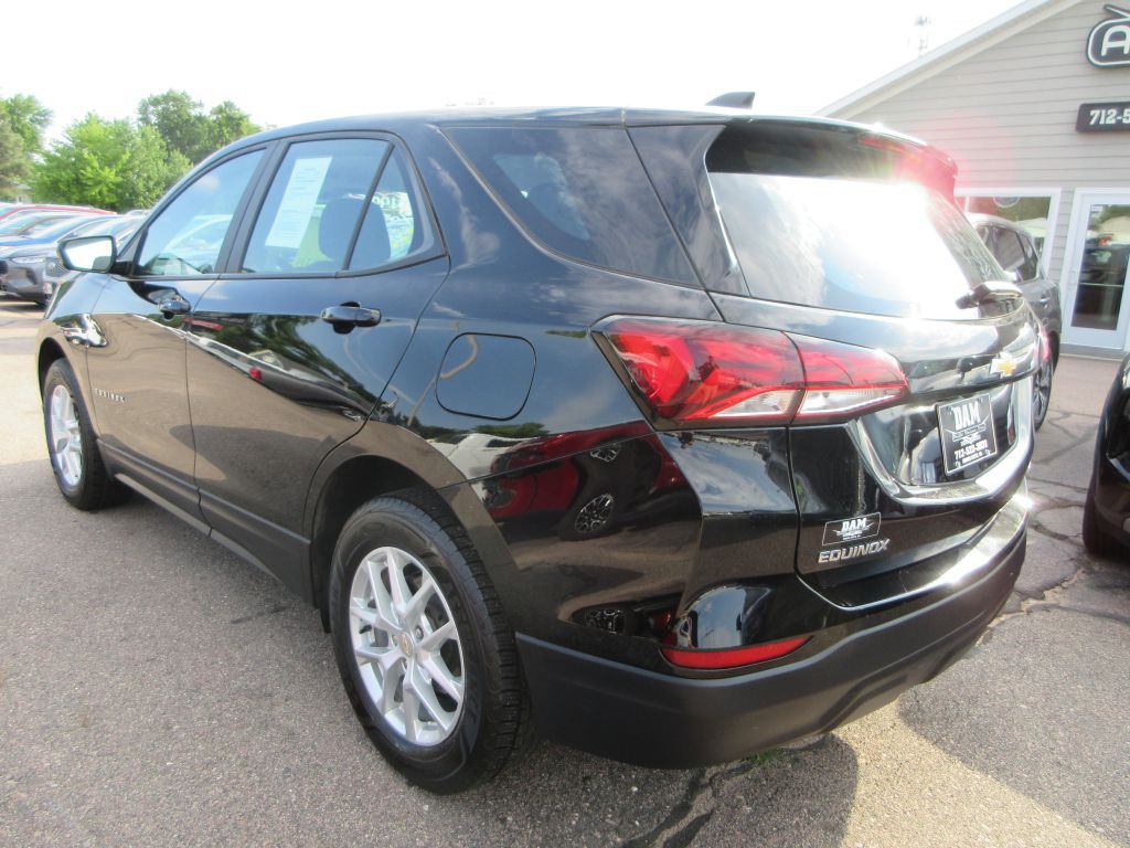 2023 Chevrolet Equinox Image 3