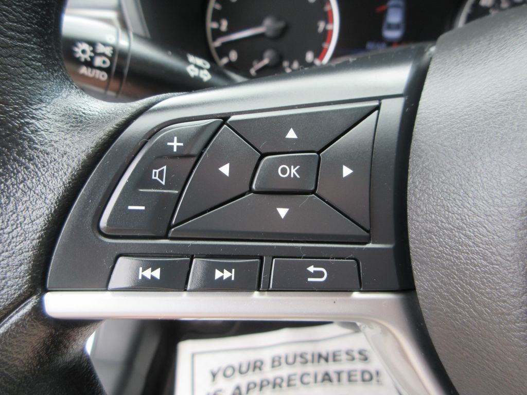2025 Nissan Altima Image 15