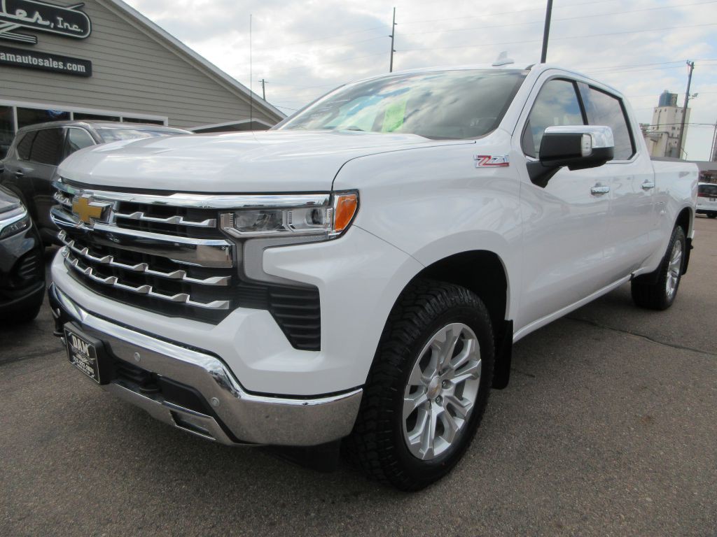 2024 Chevrolet Silverado 1500 Image 1