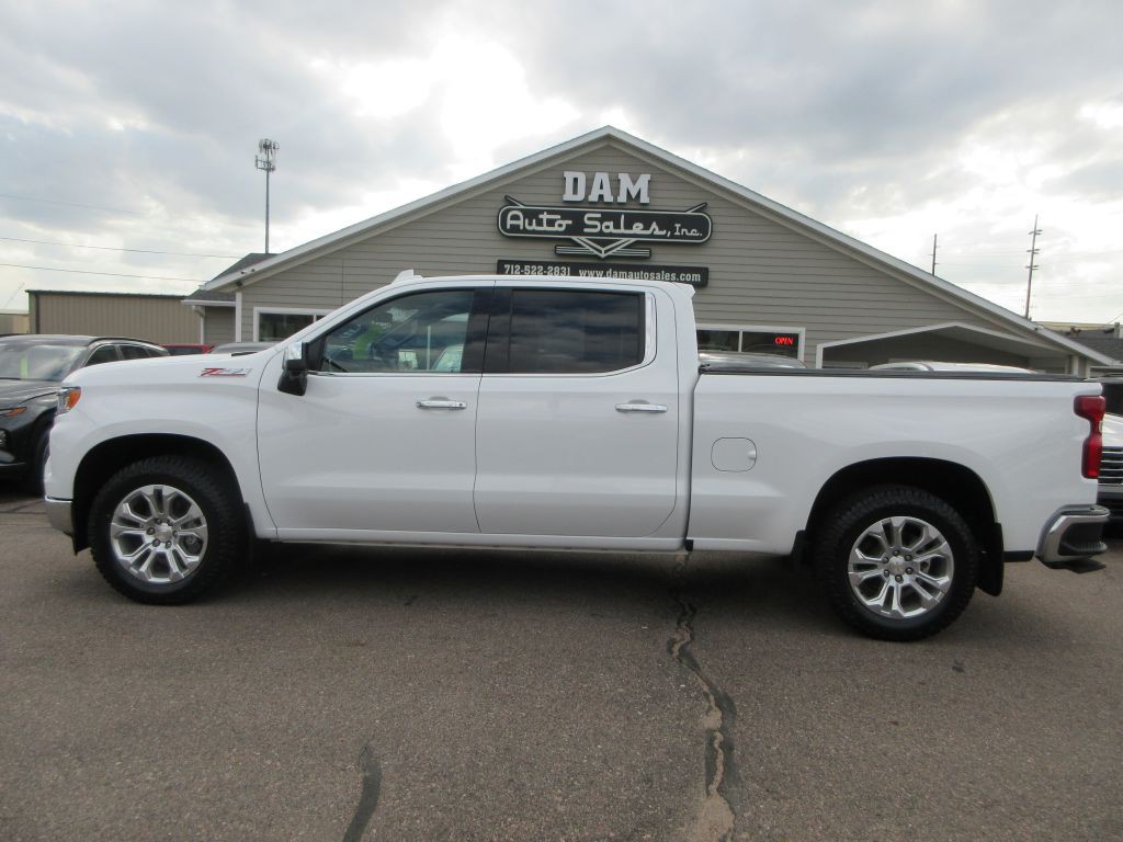 2024 Chevrolet Silverado 1500 Image 2