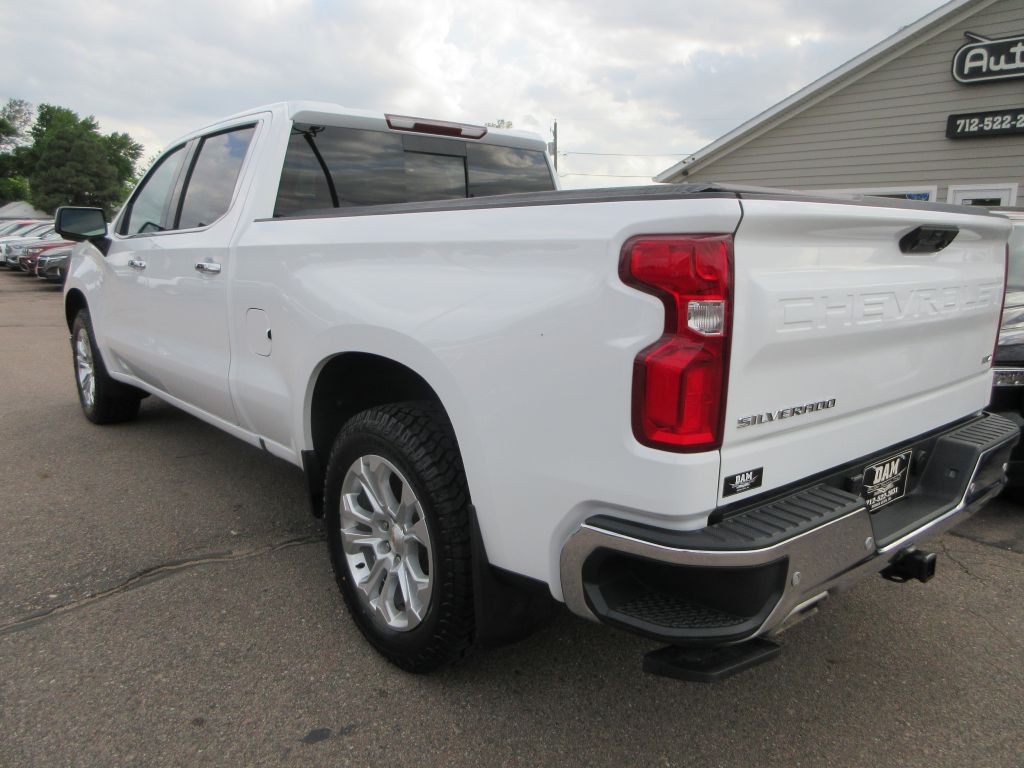 2024 Chevrolet Silverado 1500 Image 3