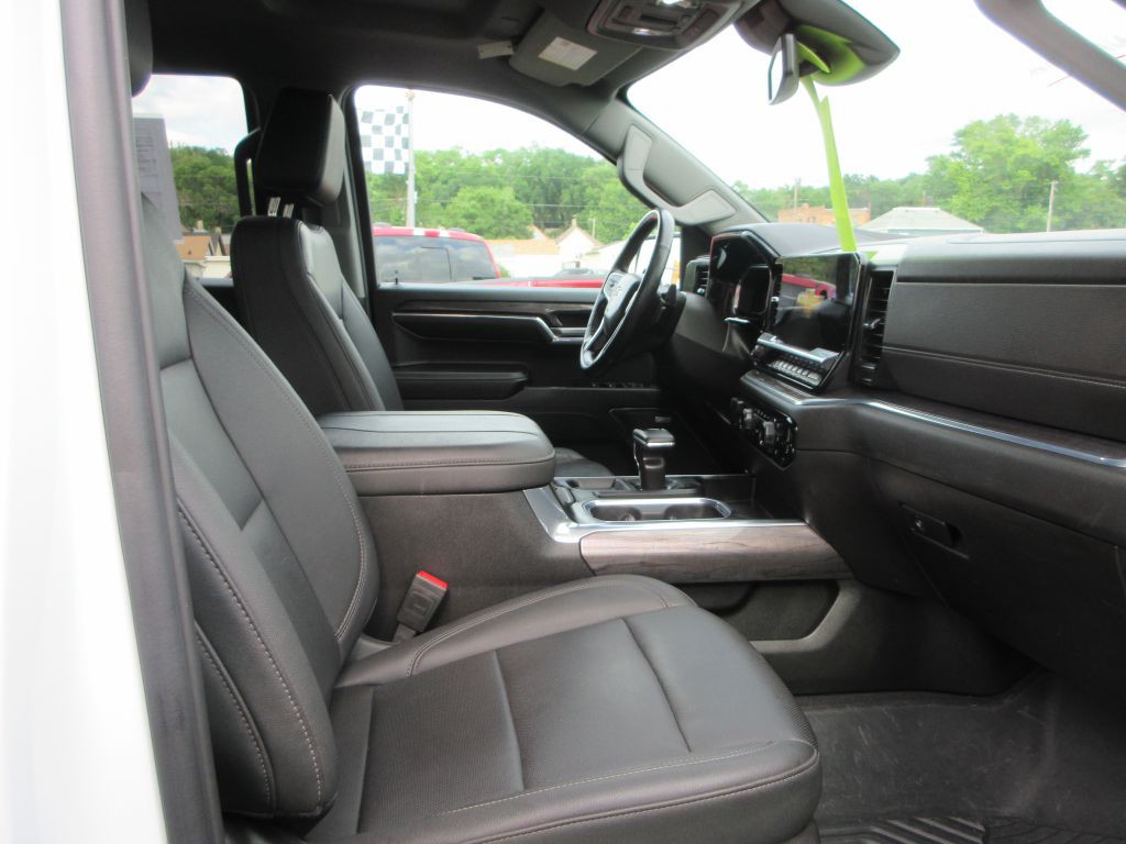 2024 Chevrolet Silverado 1500 Image 10
