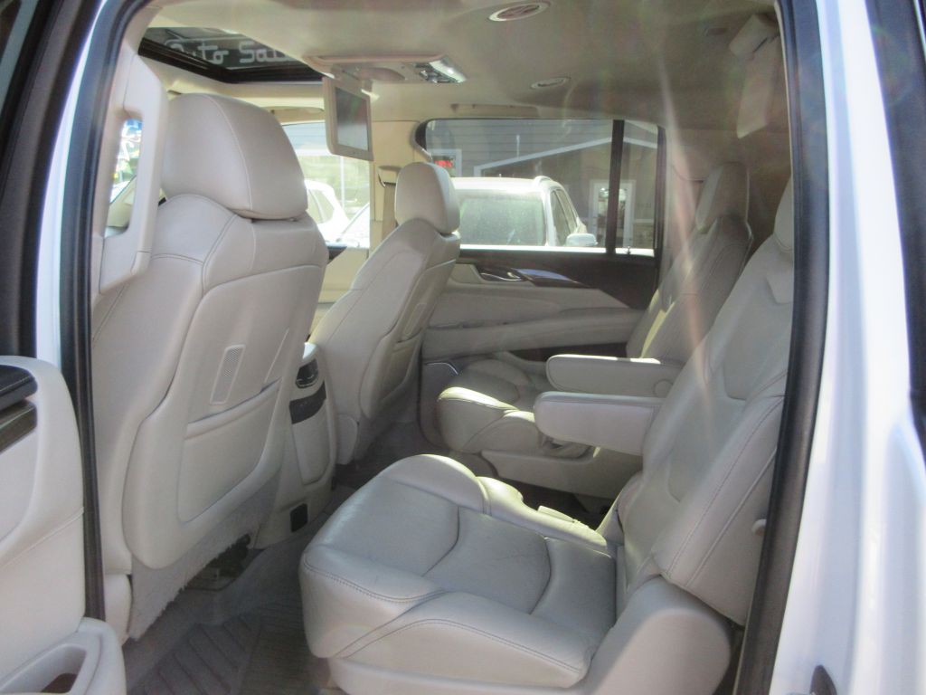 2020 Cadillac Escalade Image 9
