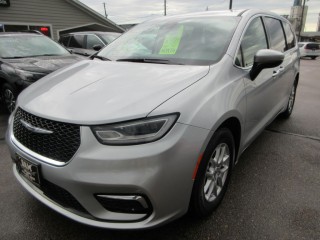 Image for 2023 Chrysler Pacifica Touring L ID: 7445051
