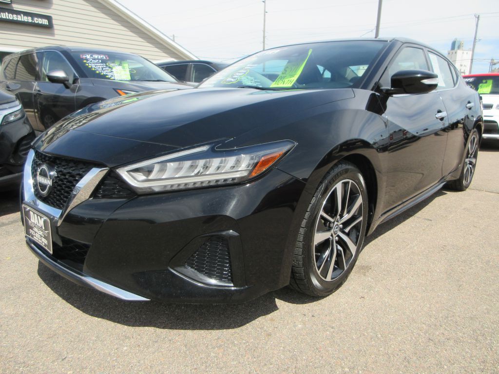 2023 Nissan Maxima Image 1