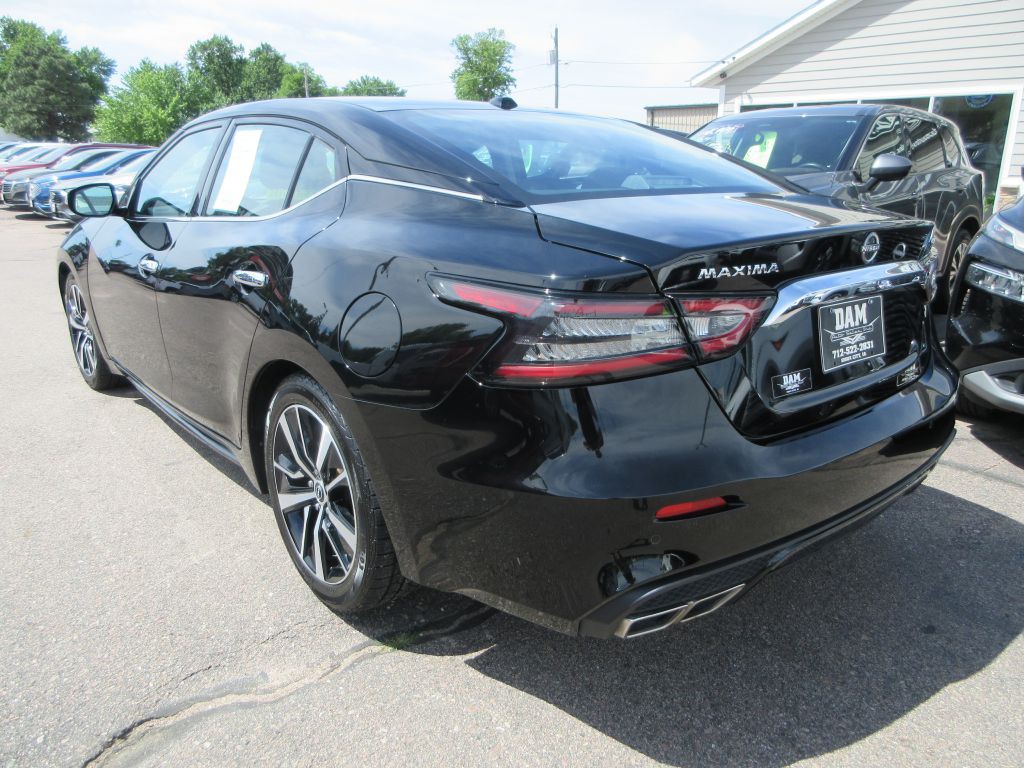 2023 Nissan Maxima Image 3