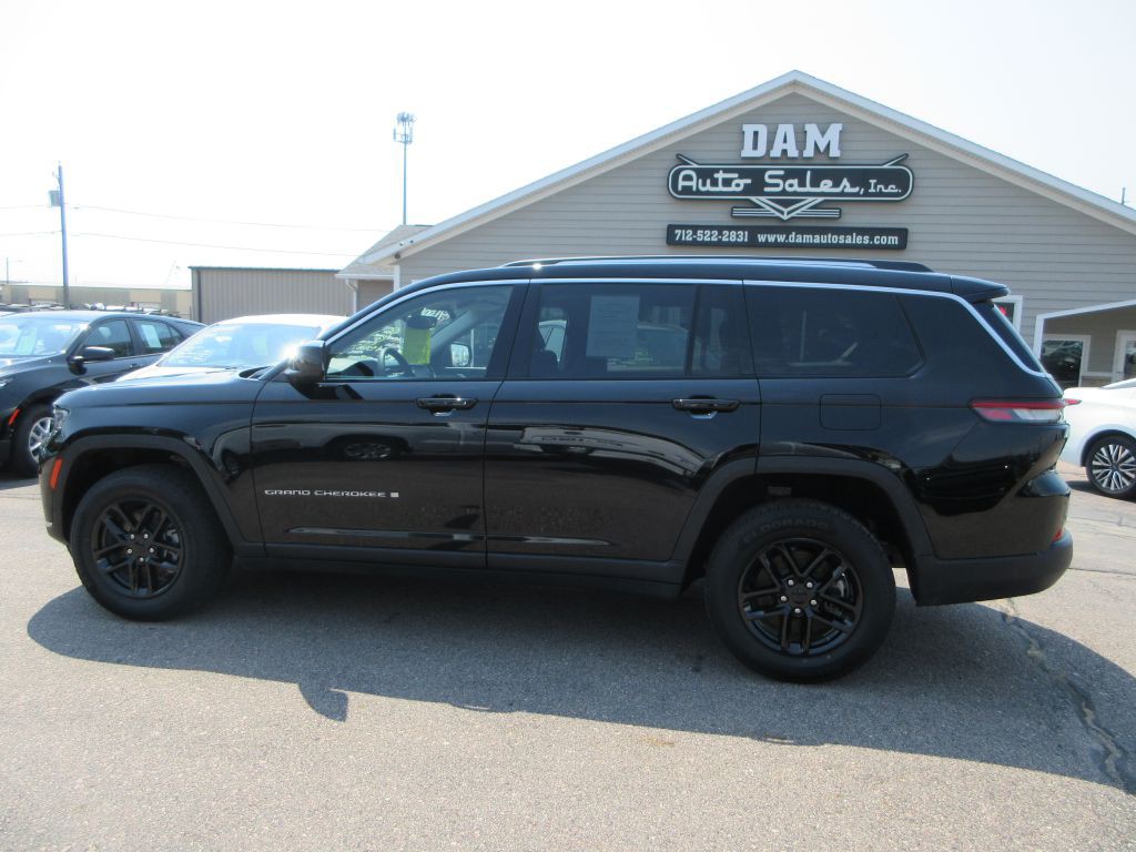 2023 Jeep Grand Cherokee Image 2