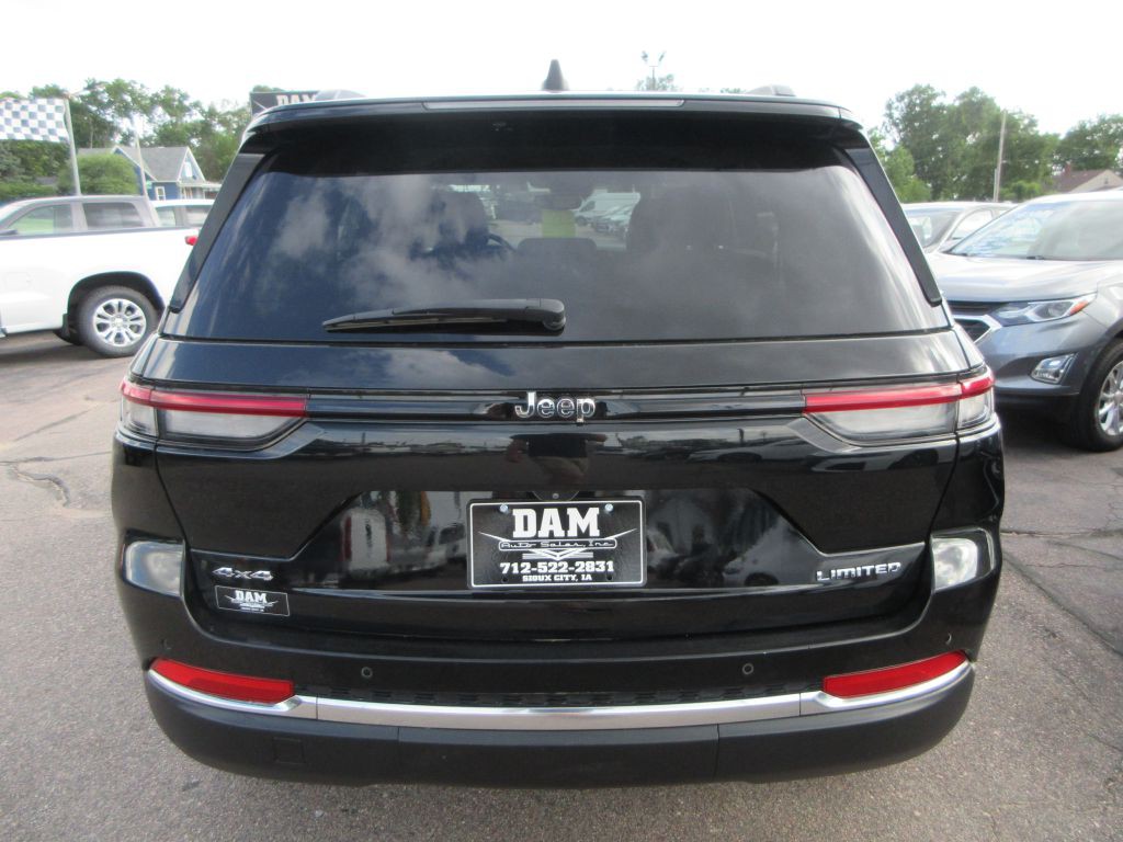 2023 Jeep Grand Cherokee Image 4