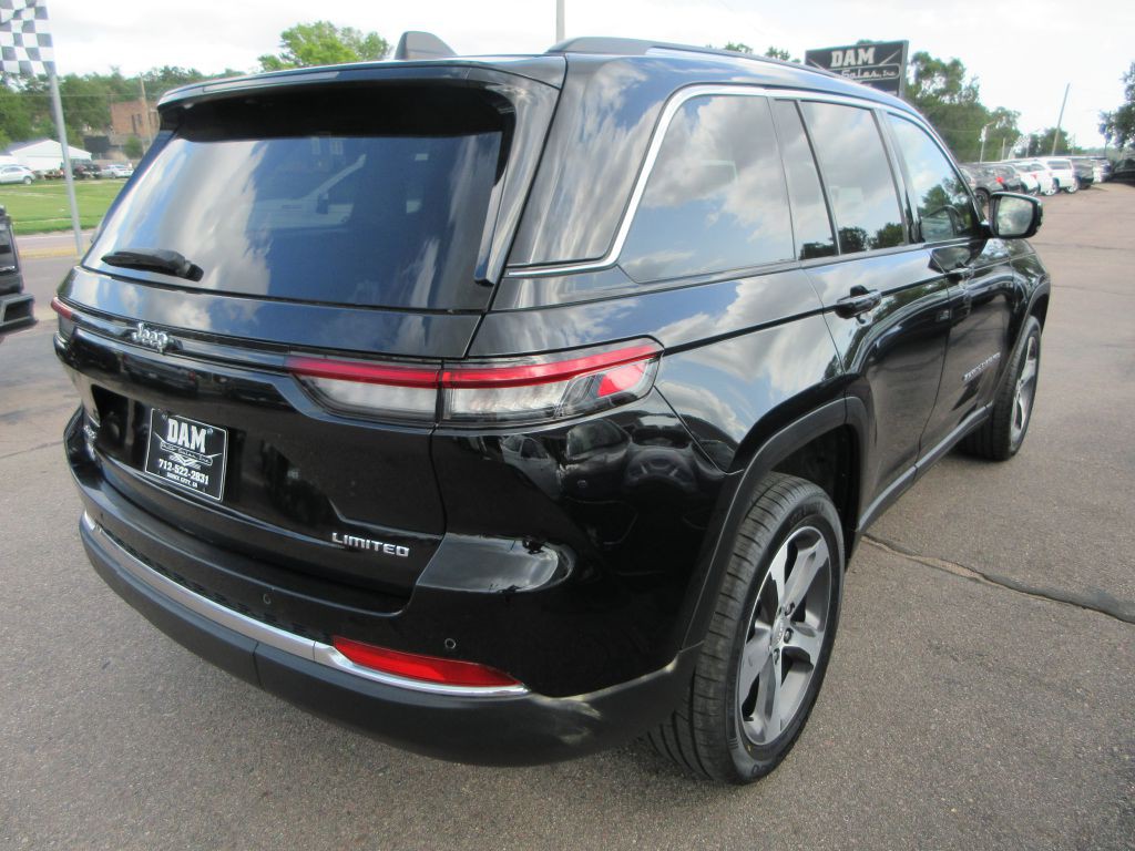 2023 Jeep Grand Cherokee Image 5