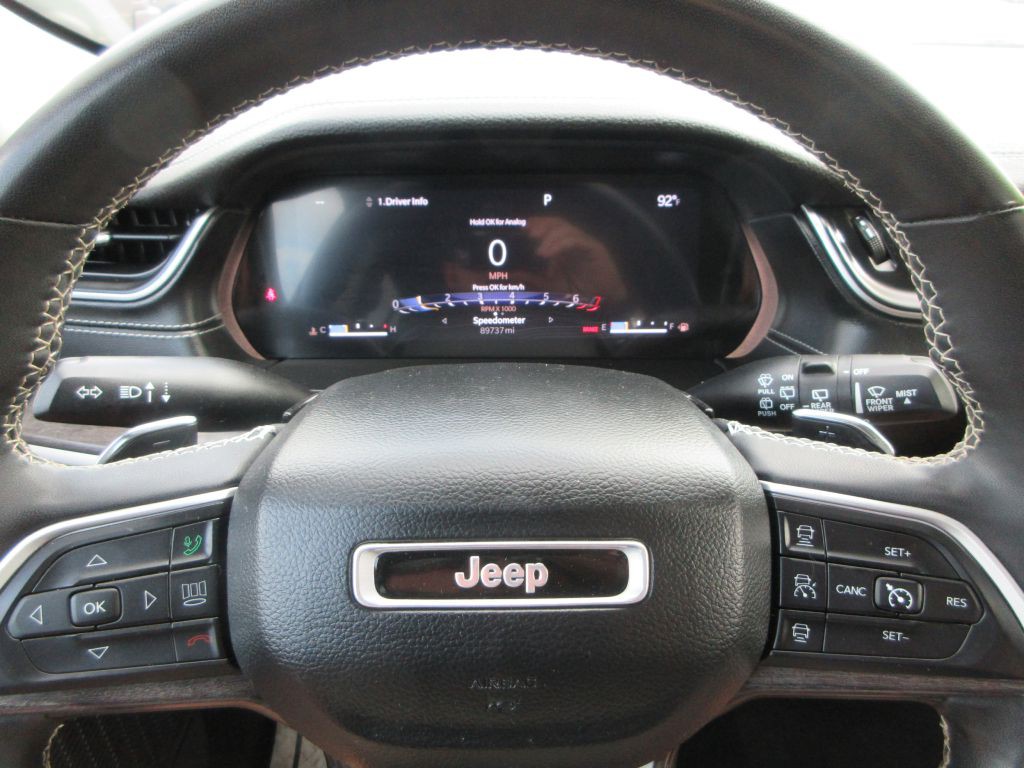 2023 Jeep Grand Cherokee Image 12