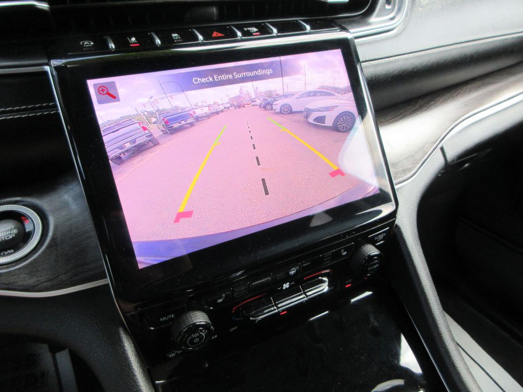 2023 Jeep Grand Cherokee Image 13
