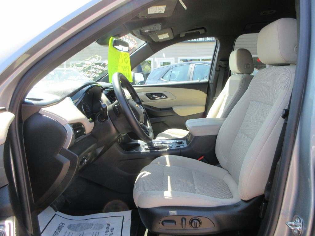 2023 Chevrolet Traverse Image 8